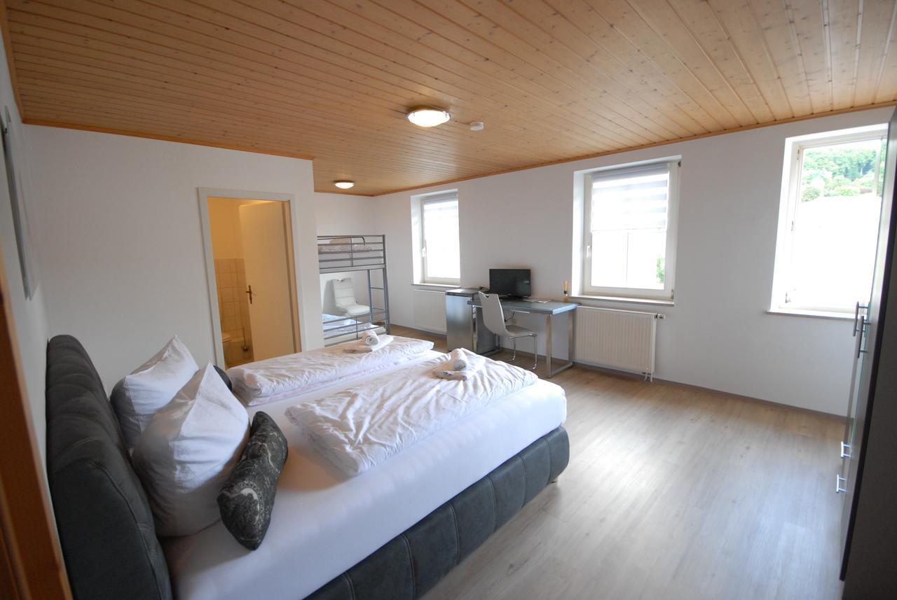 Adler Treuchtlingen Hotel Esterno foto